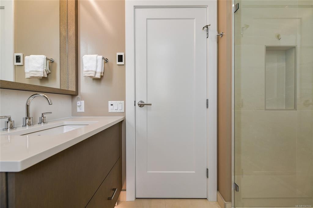 506-5388 Hill Rise Terrace, Saanich, BC, V8Y 3K3 - 47