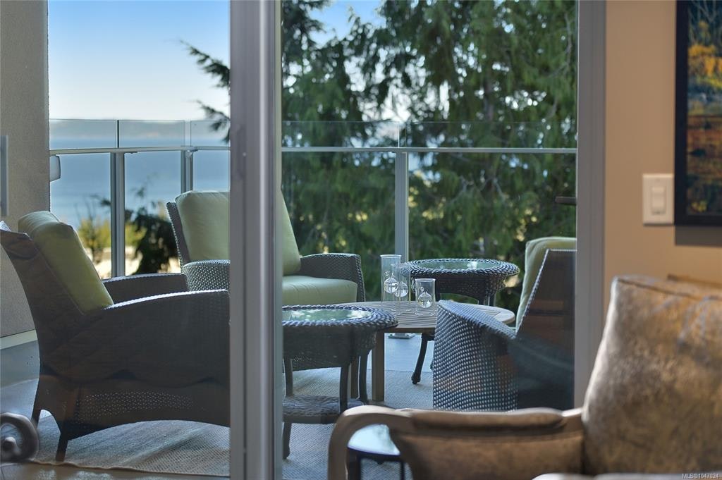 506-5388 Hill Rise Terrace, Saanich, BC, V8Y 3K3 - 10