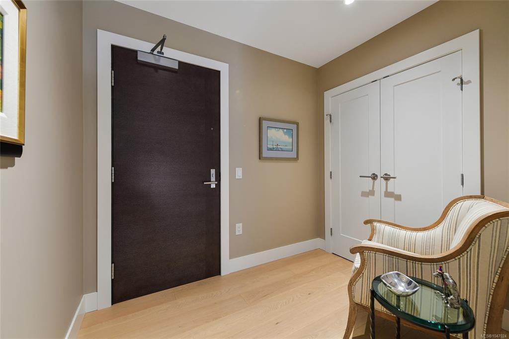 506-5388 Hill Rise Terrace, Saanich, BC, V8Y 3K3 - 11