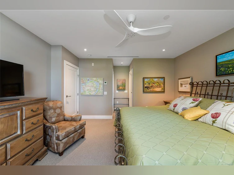 506-5388 Hill Rise Terrace, Saanich, BC, V8Y 3K3 - 33