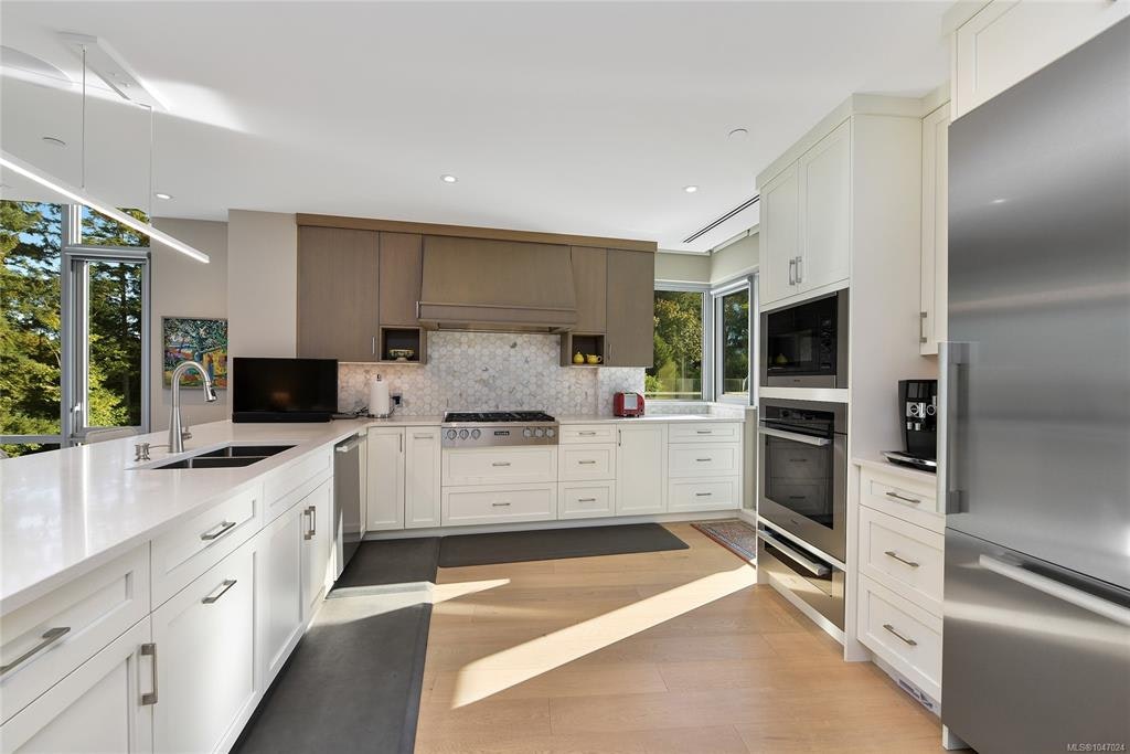 506-5388 Hill Rise Terrace, Saanich, BC, V8Y 3K3 - 20