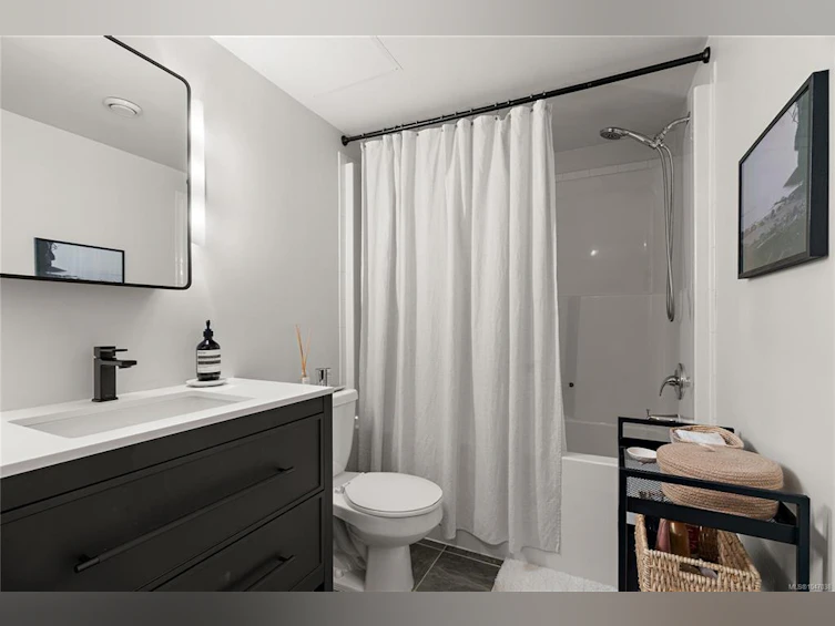 207-1155 Yates Street, Victoria, BC, V8V 3N1 - 22