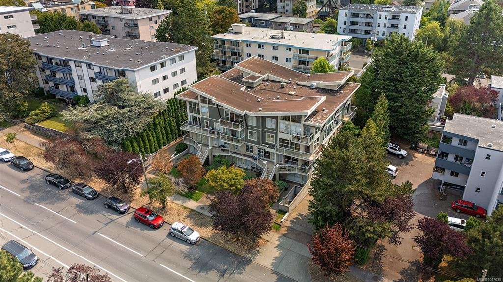 207-1155 Yates Street, Victoria, BC, V8V 3N1 - 4