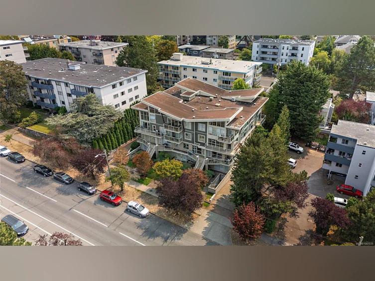 207-1155 Yates Street, Victoria, BC, V8V 3N1 - 4