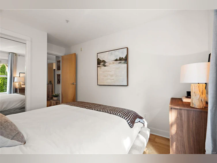 207-1155 Yates Street, Victoria, BC, V8V 3N1 - 18