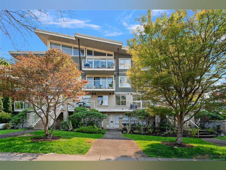 207-1155 Yates Street, Victoria, BC, V8V 3N1 - 2