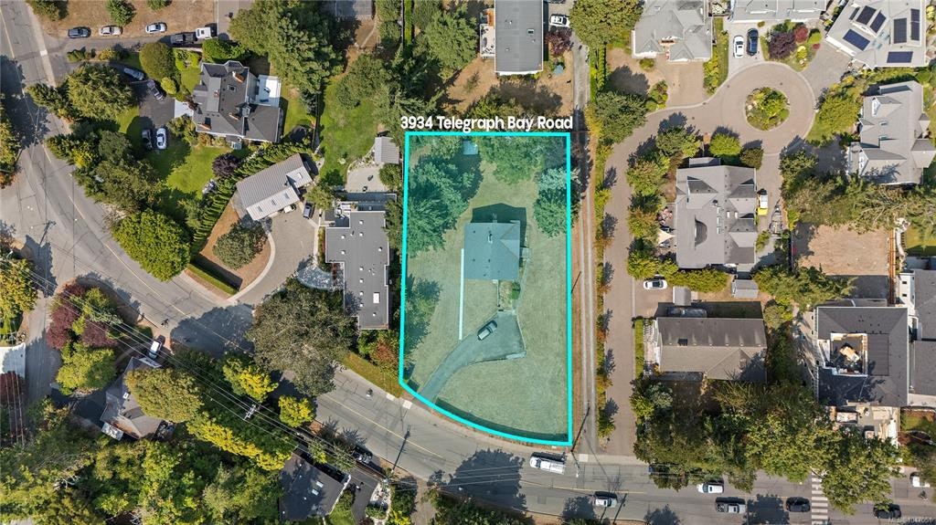3934 Telegraph Bay Road, Saanich, BC, V8N 4H7