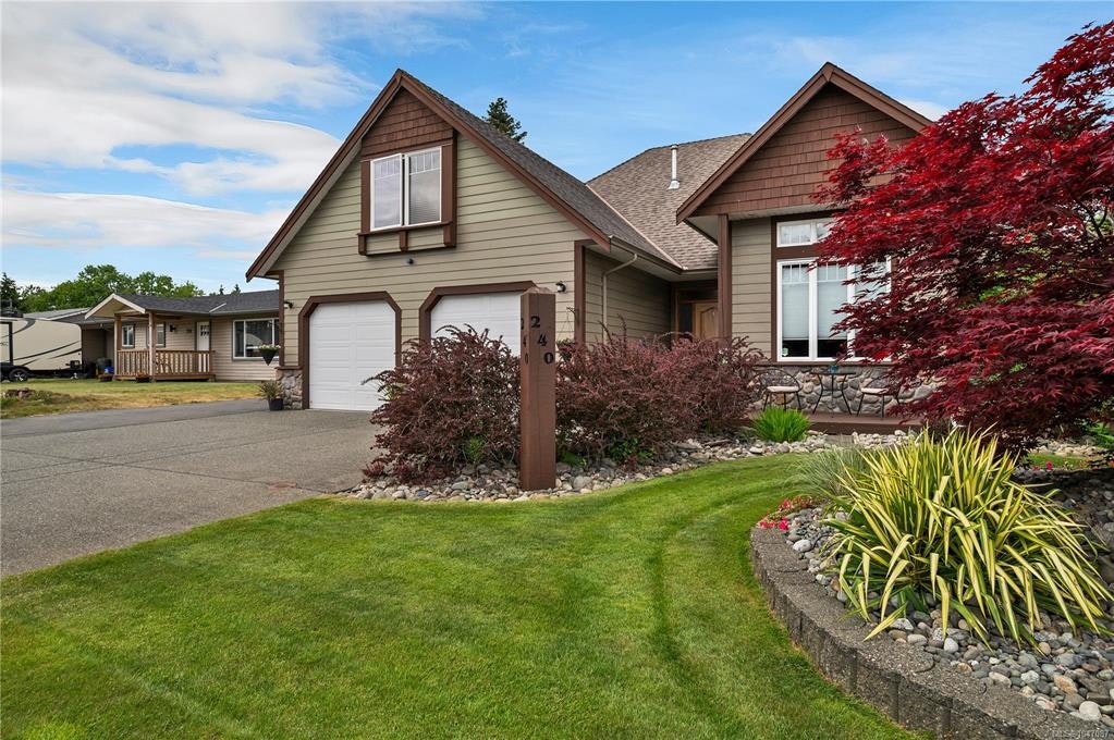 240 Carolyn Road, Campbell River, BC, V9W 5M6