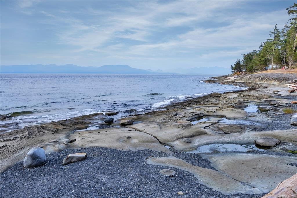 729 Berry Point Road, Gabriola Island, BC, V0R 1X1 - 49