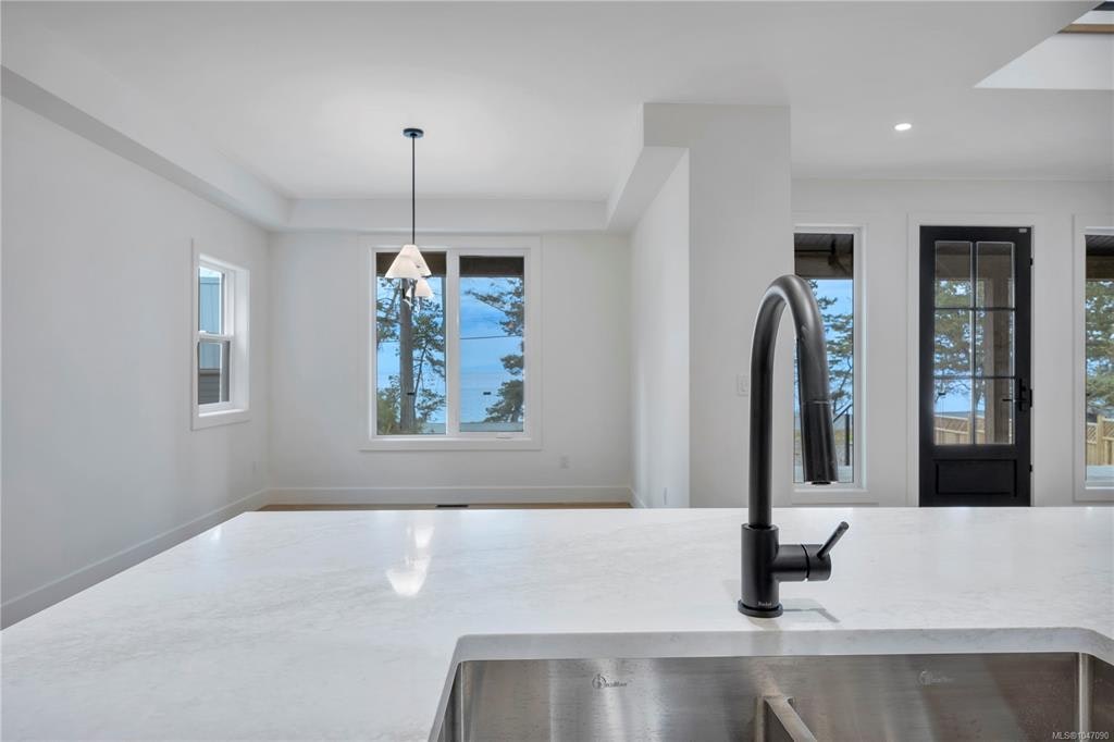 729 Berry Point Road, Gabriola Island, BC, V0R 1X1 - 16