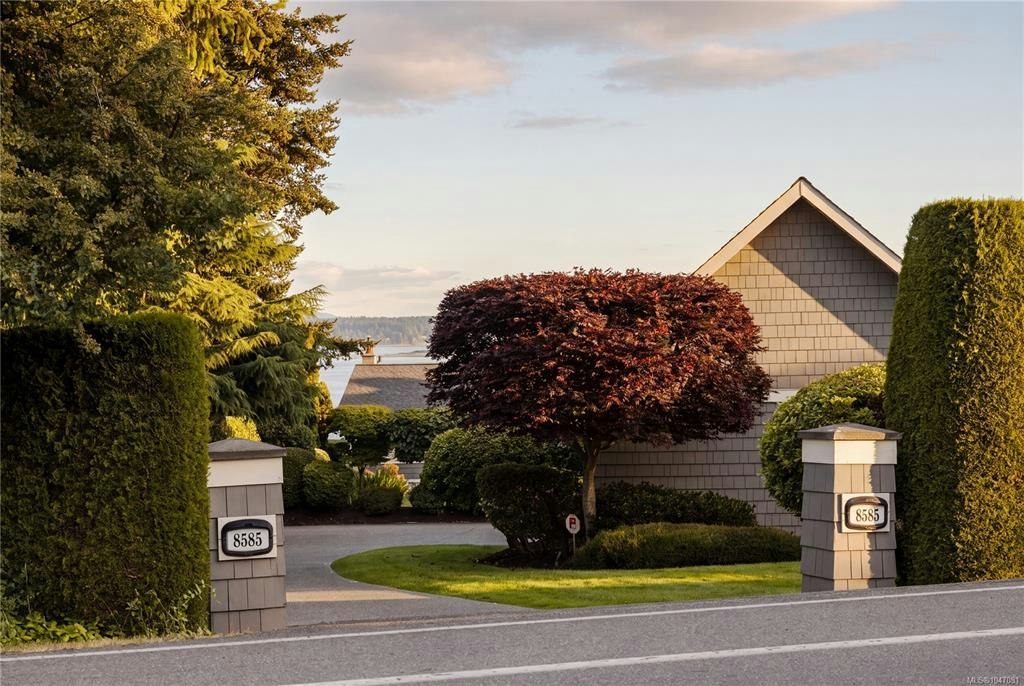 8585 Lochside Drive, North Saanich, BC, V8L 1M5 - 6