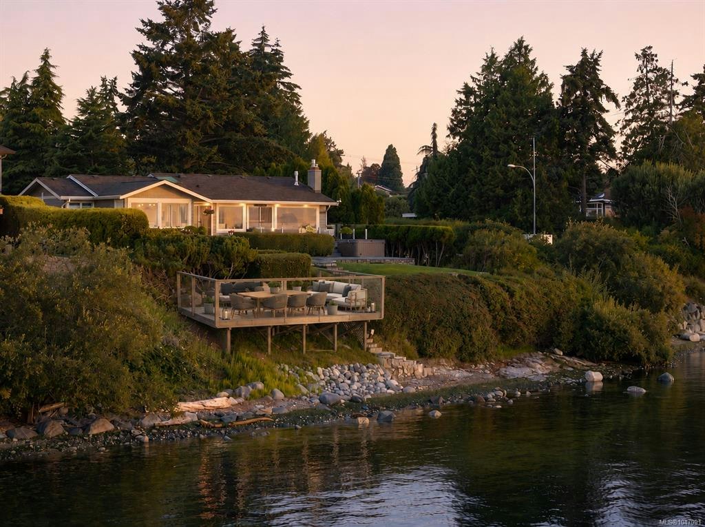 8585 Lochside Drive, North Saanich, BC, V8L 1M5 - 47