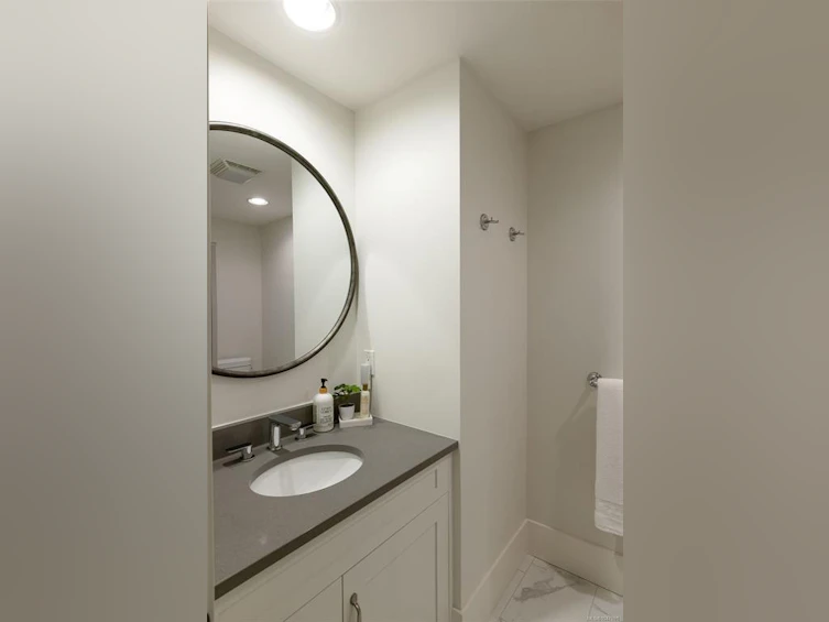 8585 Lochside Drive, North Saanich, BC, V8L 1M5 - 36