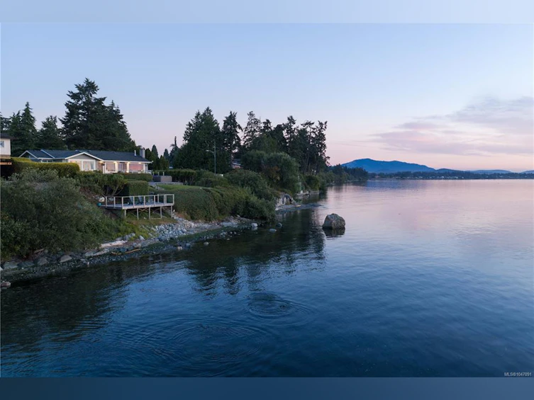8585 Lochside Drive, North Saanich, BC, V8L 1M5 - 56