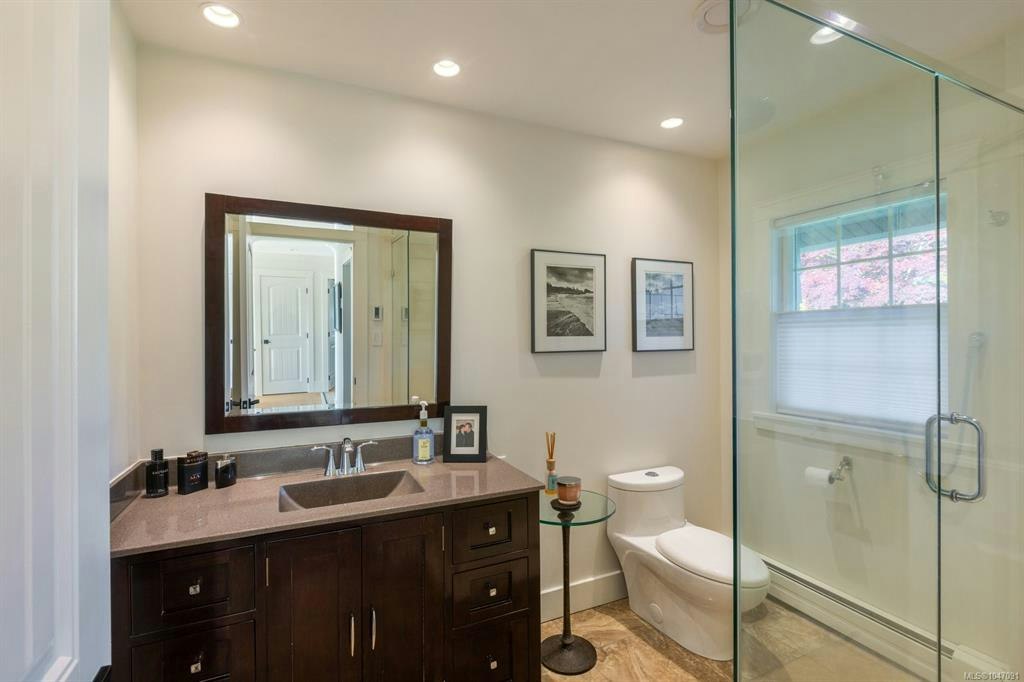 8585 Lochside Drive, North Saanich, BC, V8L 1M5 - 32