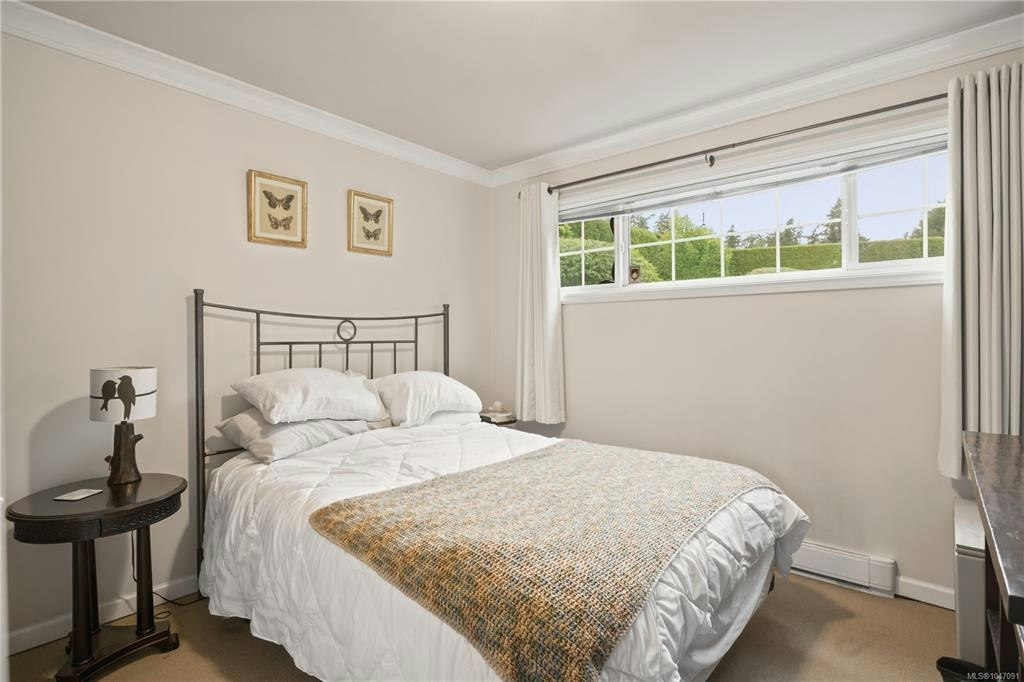 8585 Lochside Drive, North Saanich, BC, V8L 1M5 - 42