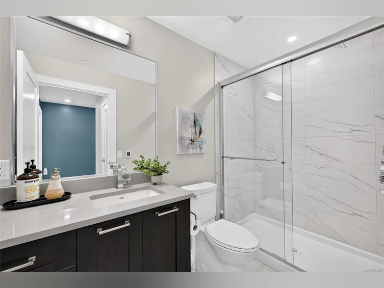 101-747 Travino Lane, Saanich, BC, V8Z 0C6 - 33
