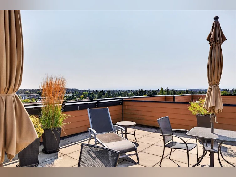 101-747 Travino Lane, Saanich, BC, V8Z 0C6 - 40