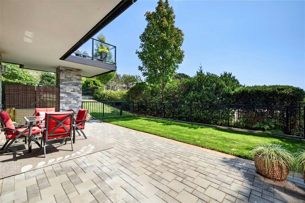 101-747 Travino Lane, Saanich, BC, V8Z 0C6 - 10