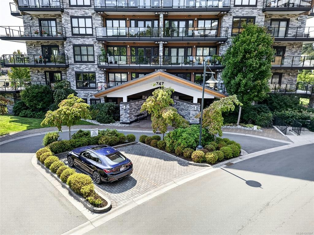 101-747 Travino Lane, Saanich, BC, V8Z 0C6 - 43