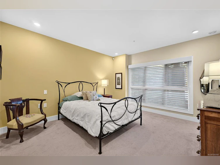 101-747 Travino Lane, Saanich, BC, V8Z 0C6 - 22