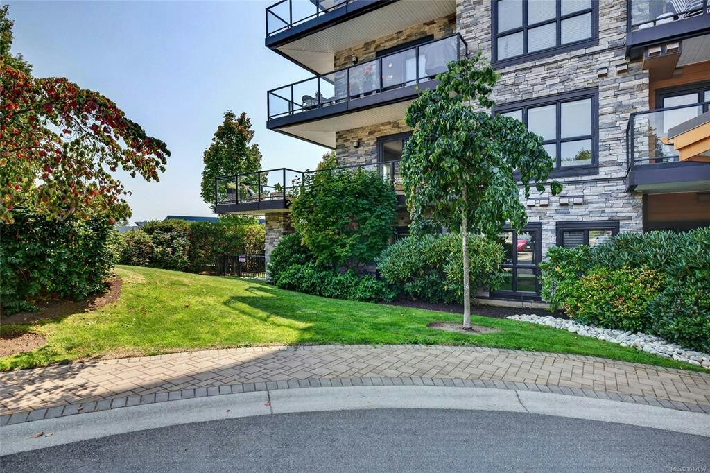 101-747 Travino Lane, Saanich, BC, V8Z 0C6 - 41