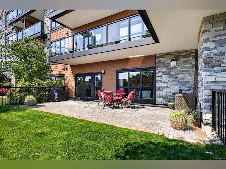 101-747 Travino Lane, Saanich, BC, V8Z 0C6 - 11