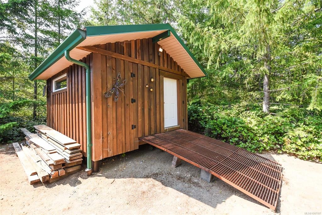 1131 Hecker Road, Black Creek, BC, V0R 2M0 - 26