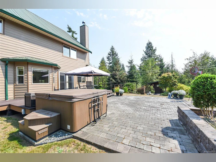 1131 Hecker Road, Black Creek, BC, V0R 2M0 - 5