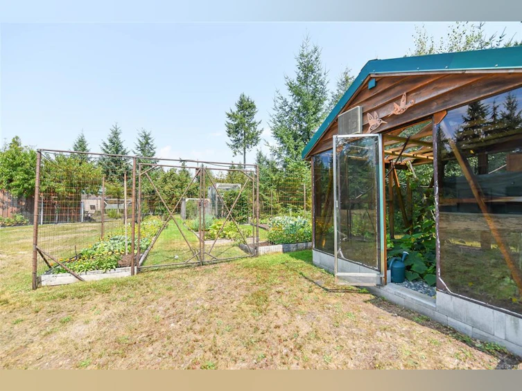 1131 Hecker Road, Black Creek, BC, V0R 2M0 - 21
