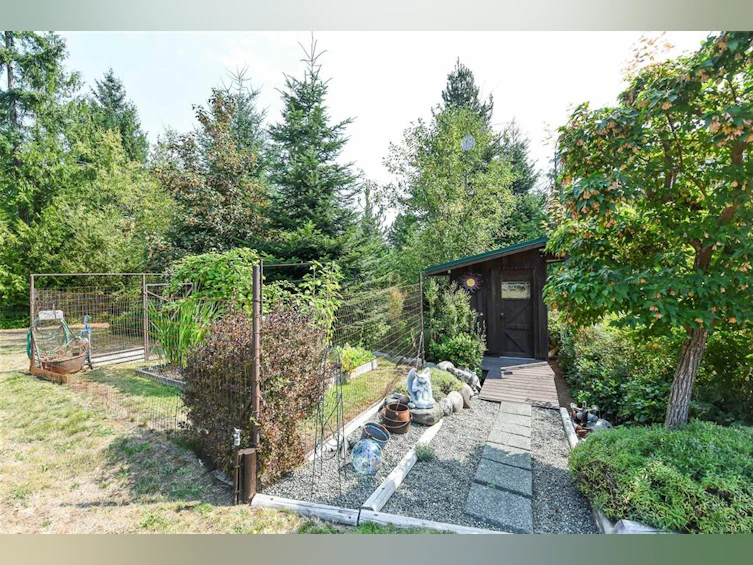 1131 Hecker Road, Black Creek, BC, V0R 2M0 - 35