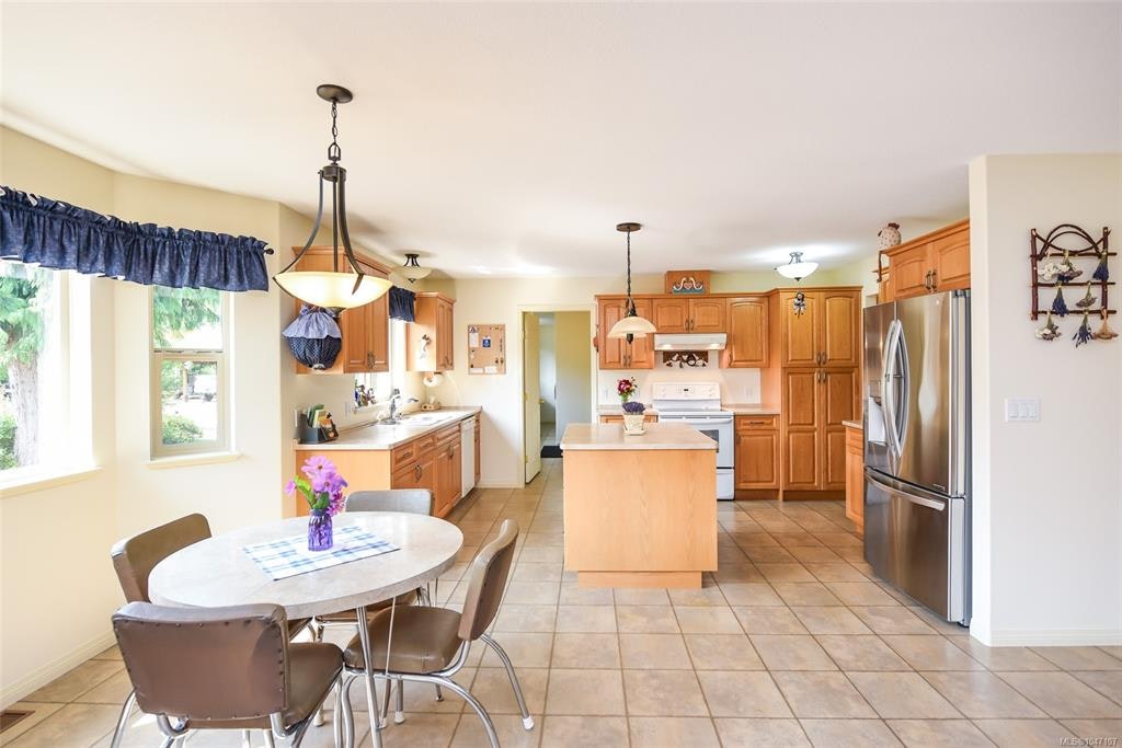 1131 Hecker Road, Black Creek, BC, V0R 2M0 - 45
