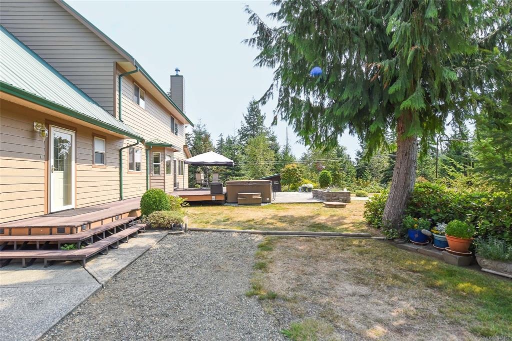 1131 Hecker Road, Black Creek, BC, V0R 2M0 - 6