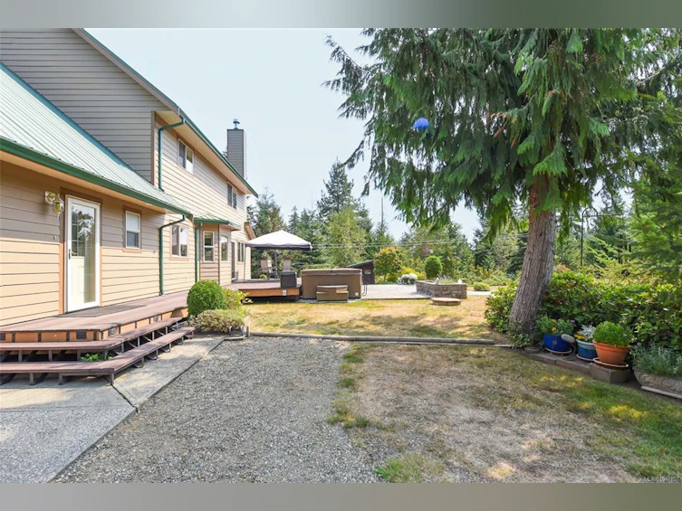1131 Hecker Road, Black Creek, BC, V0R 2M0 - 6