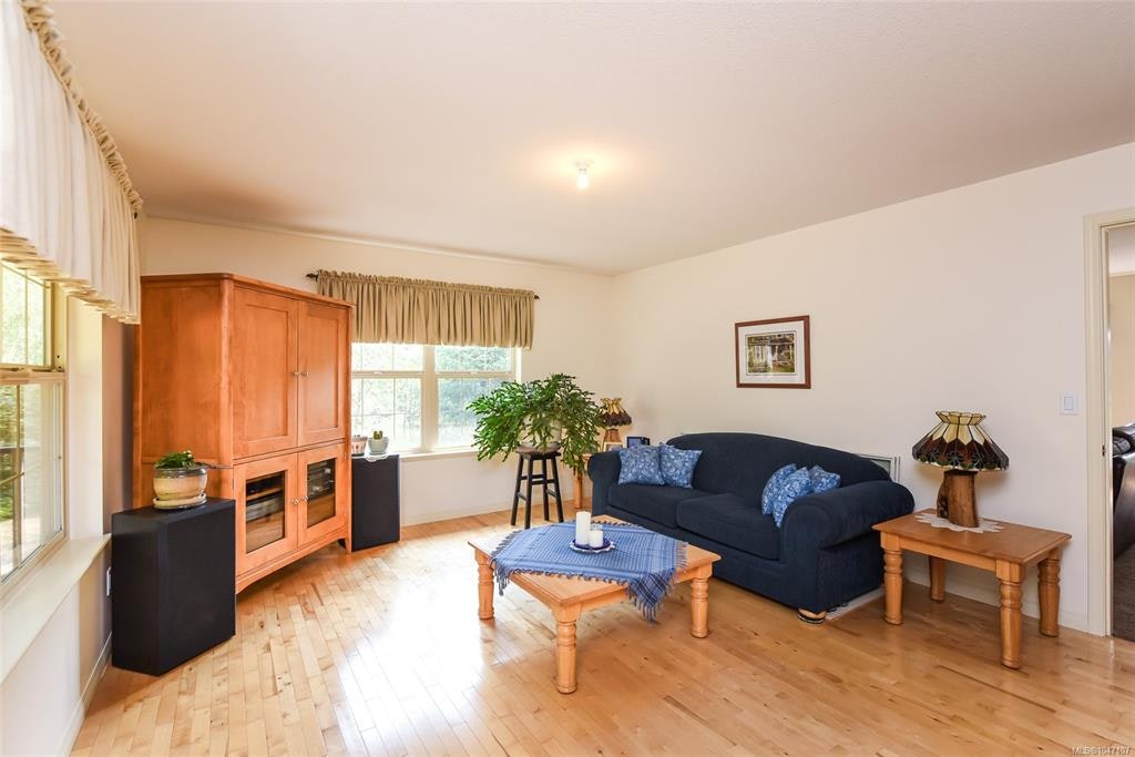 1131 Hecker Road, Black Creek, BC, V0R 2M0 - 51