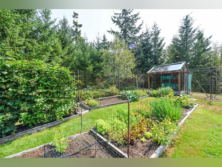 1131 Hecker Road, Black Creek, BC, V0R 2M0 - 22
