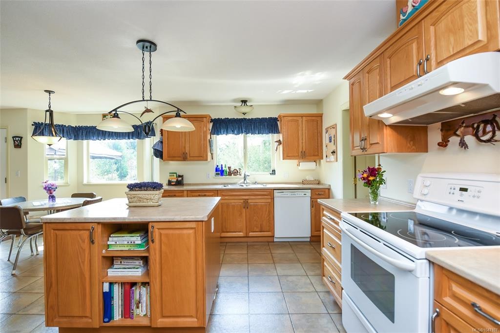 1131 Hecker Road, Black Creek, BC, V0R 2M0 - 40