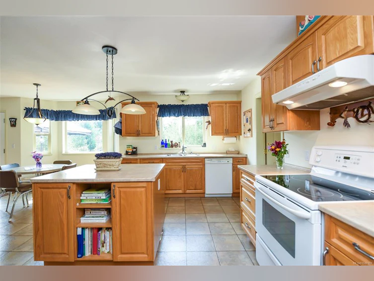 1131 Hecker Road, Black Creek, BC, V0R 2M0 - 40