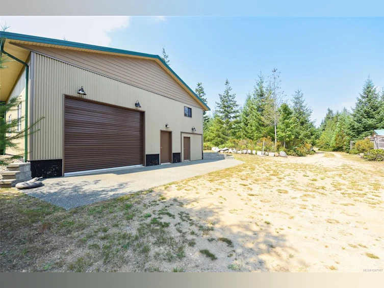 1131 Hecker Road, Black Creek, BC, V0R 2M0 - 8