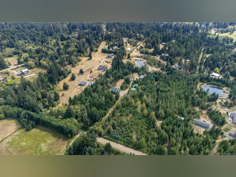 1131 Hecker Road, Black Creek, BC, V0R 2M0 - 83