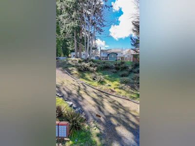 4060 S Island Highway - 3