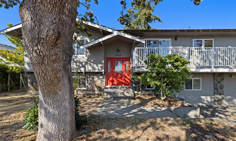 3944 Circle Drive