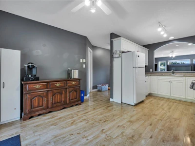 4780 Fairbrook Crescent - 4