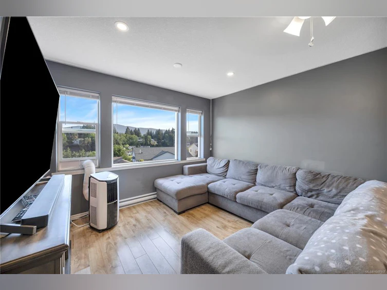 4780 Fairbrook Crescent, Nanaimo, BC, V9T 6M6 - 13