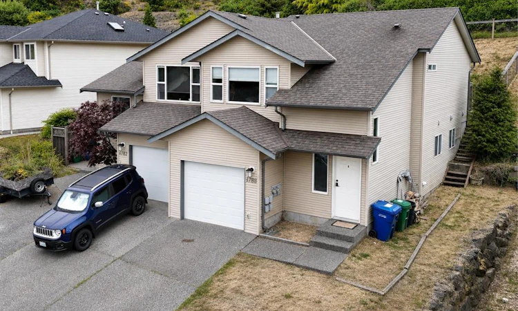 4780 Fairbrook Crescent