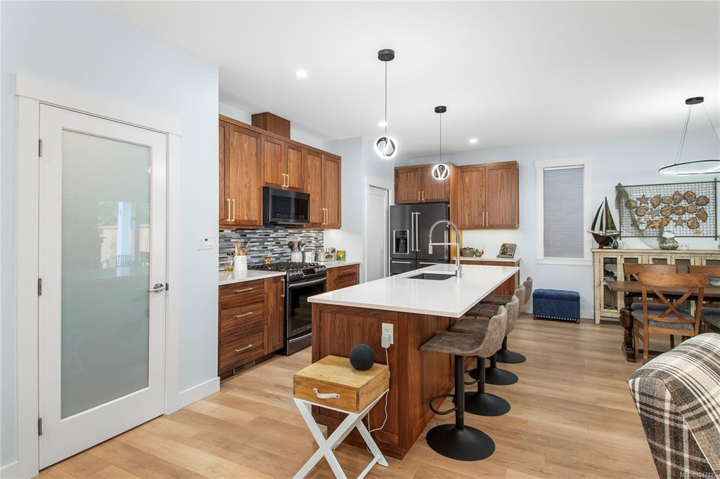 710 Salal Street, Campbell River, BC, V9H 0E6 - 6