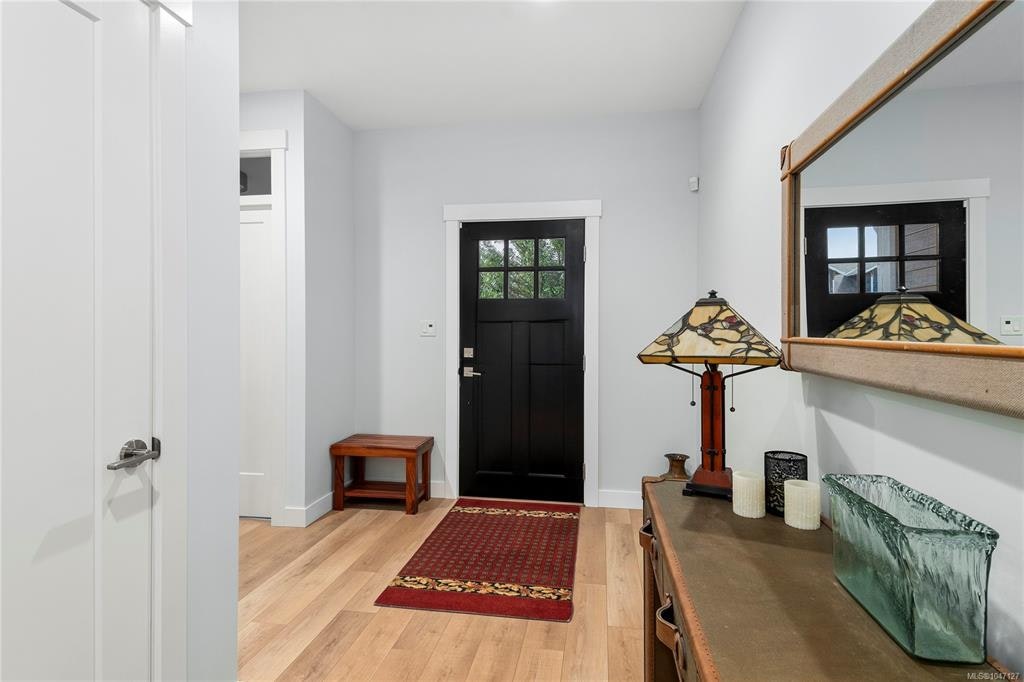 710 Salal Street - 4