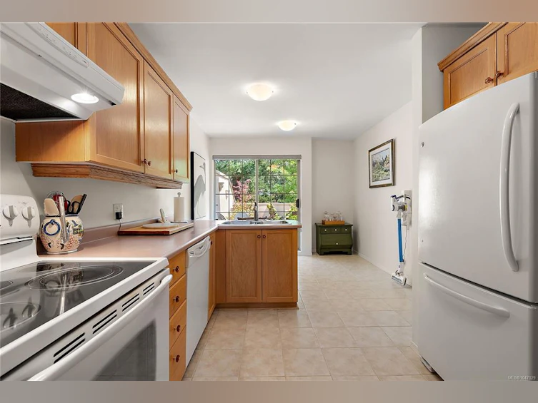 5-909 Admirals Road, Esquimalt, BC, V9A 2P1 - 7