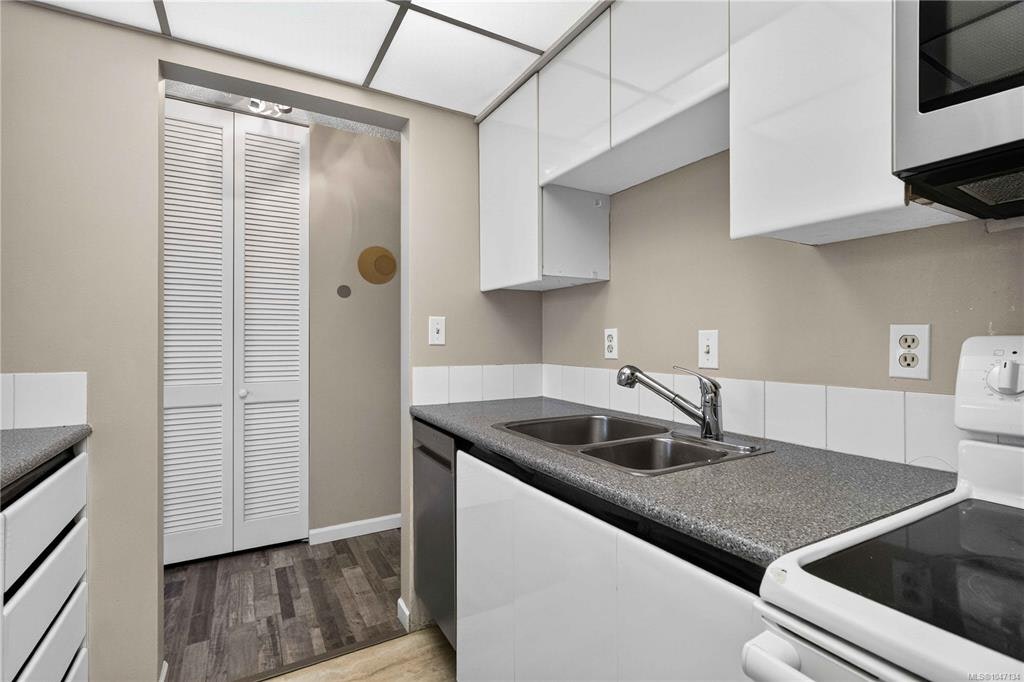506-325 Maitland Street, Victoria, BC, V9A 7E9 - 15