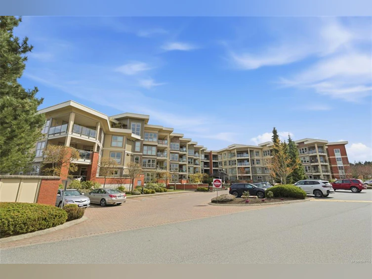 120-6310 Mcrobb Avenue, Nanaimo, BC, V9V 1W8